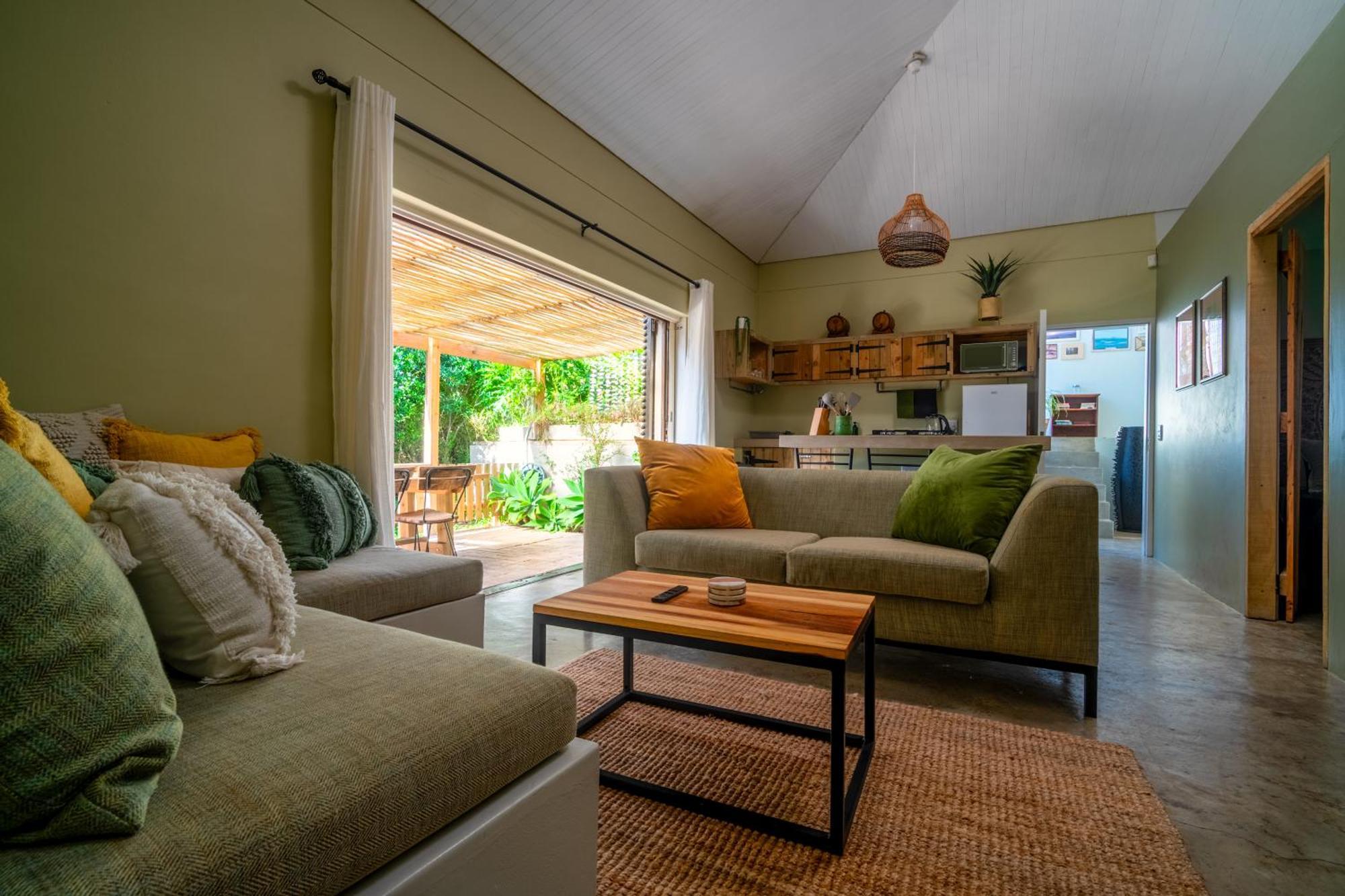Апартаменты Treebia Self-Catering - Loadshedding Free Плеттенберг-Бей Экстерьер фото